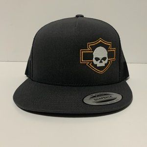 Yupoong Skull and Shield Flat Bill Snapback Charcoal/Black New